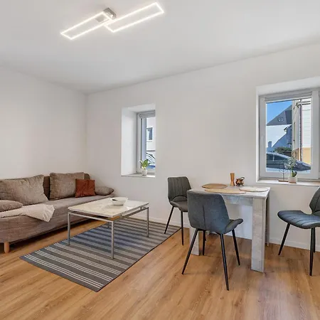 Apartment Schoene Gartenwohnung, Modern, W-lan Albstadt