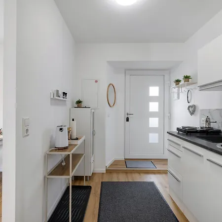 Апартаменты Schoene Gartenwohnung, Modern, W-lan