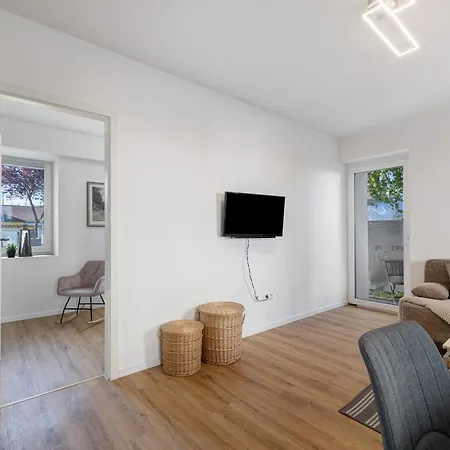 Апартаменты Schoene Gartenwohnung, Modern, W-lan Альбштадт